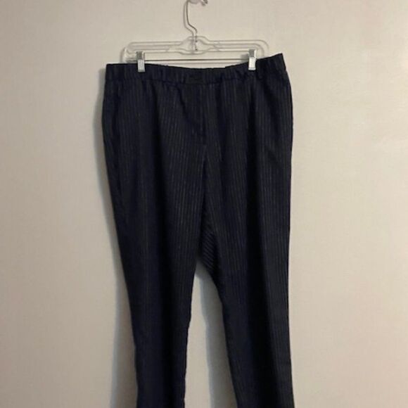 Loft Outlet Original Straight Navy Pinstripe ankle pants, size 14 - Picture 1 of 4